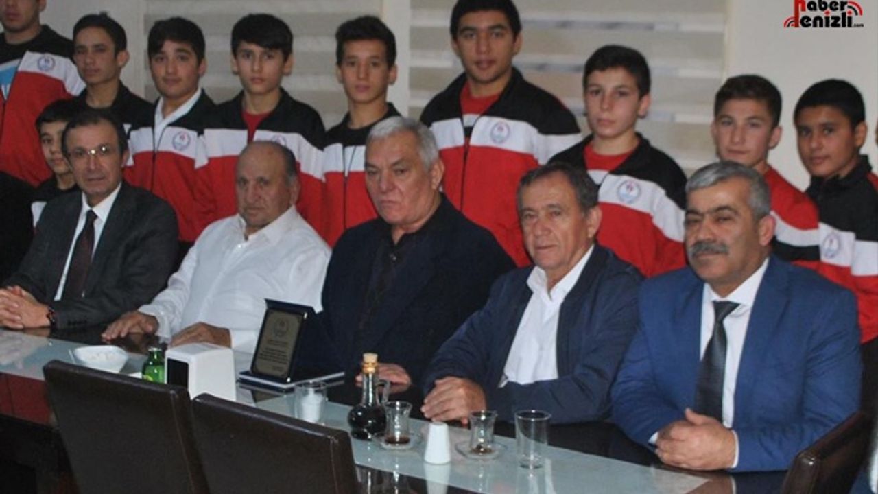 Bayram Şit'ten Geleceğin Şampiyonlarına Nasihat
