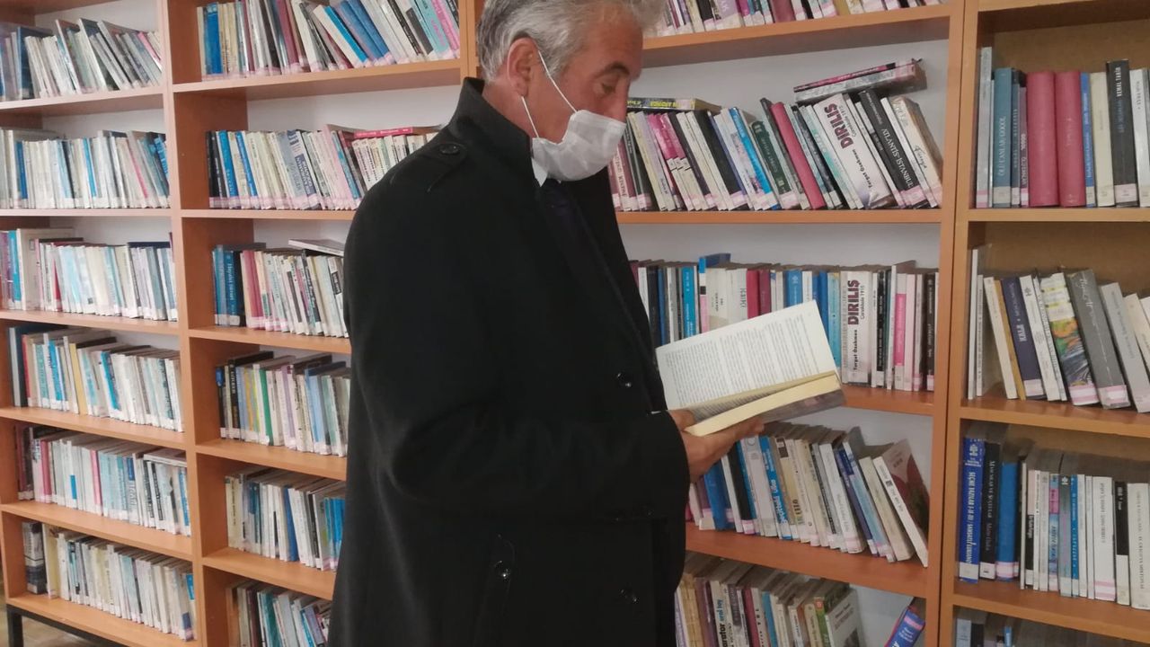 Bekilli Belediye Başkanı Kitap Okumanın Önemini Dile Getirdi
