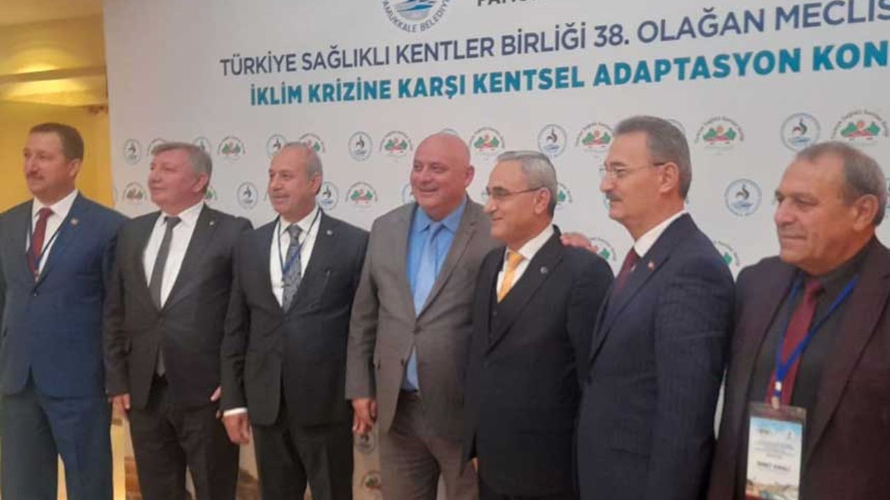 Başkan Şevik,Sağlıklı Kentler Bi̇rli̇ği̇ Toplantısına Katıldı