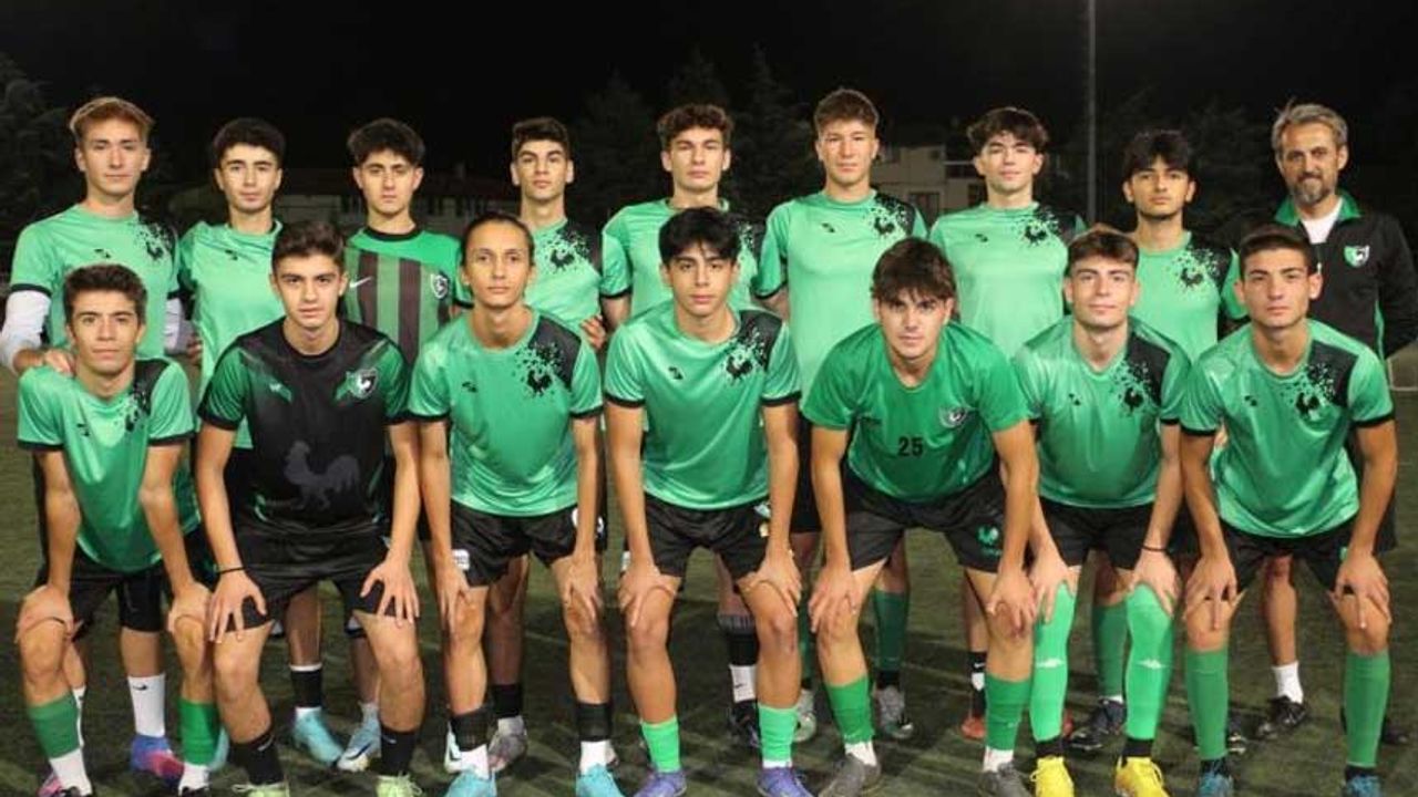 Denizlispor U17 ilk maça galibiyet parolası ile hazırlanıyor