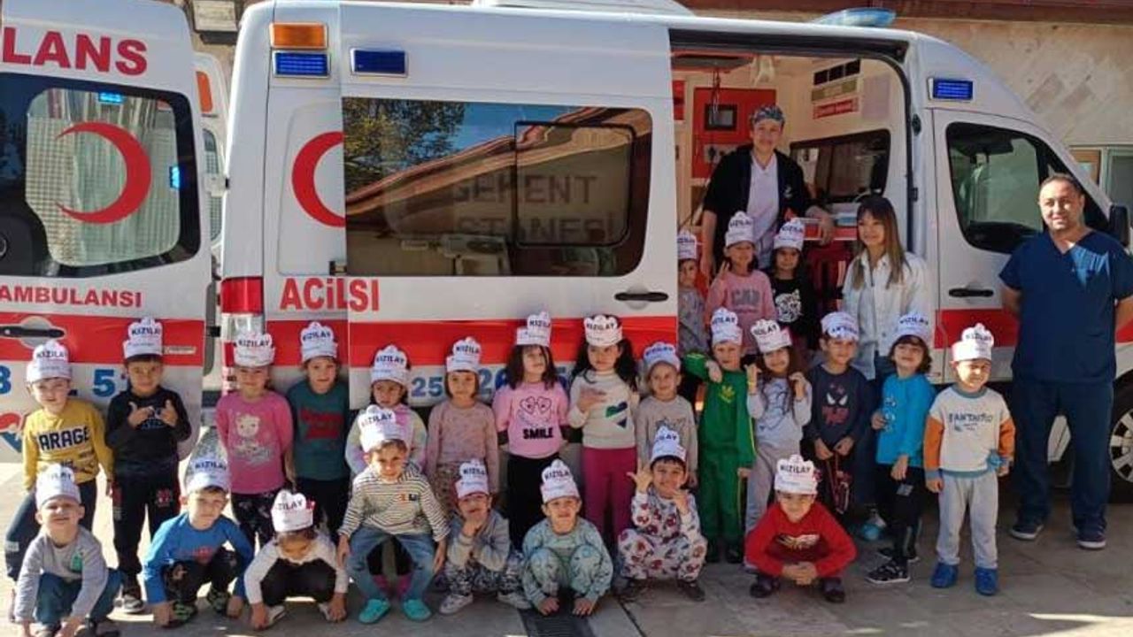 Egekent Hastanesi öğrencilere Kızılay’ı anlattı
