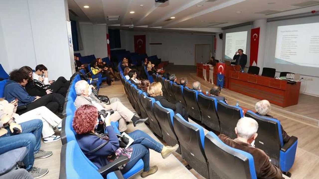 Türkiye ve Avrupa'daki Alzheimer yaklaşımları PAÜ'de konuşuldu