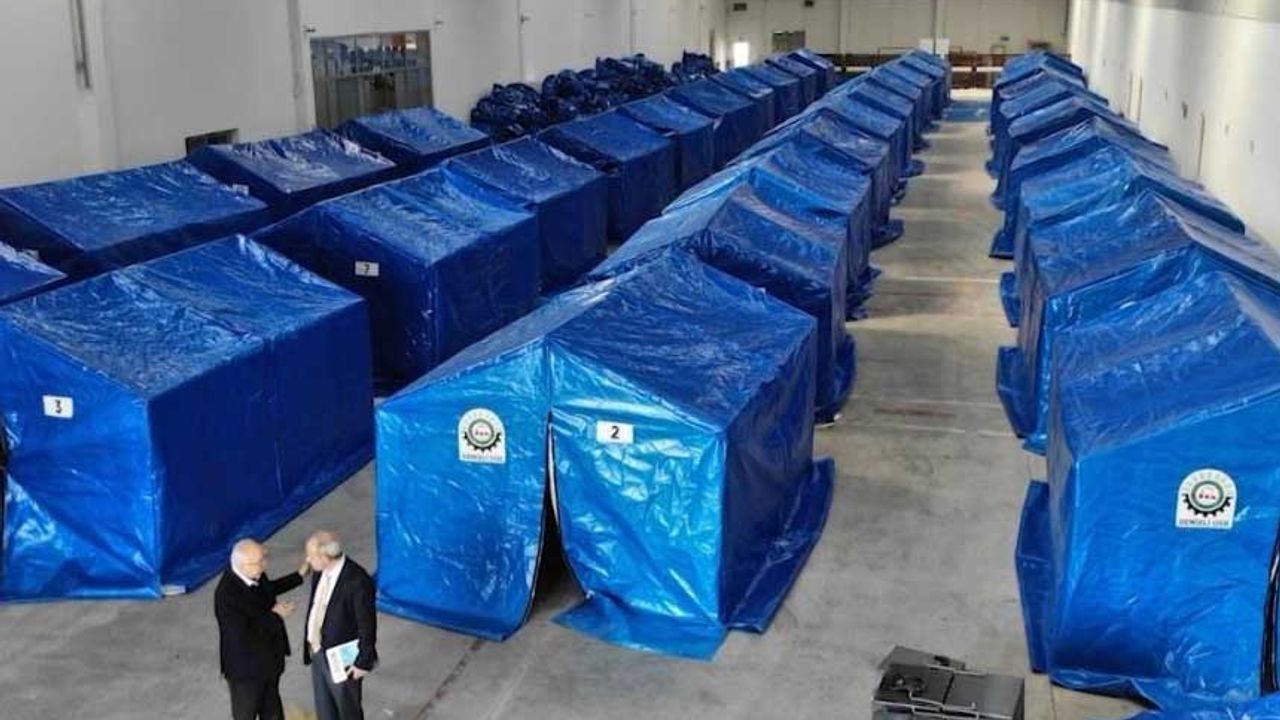 Denizli OSB'de depremzedeler için tam teşekküllü çadırlar üretildi