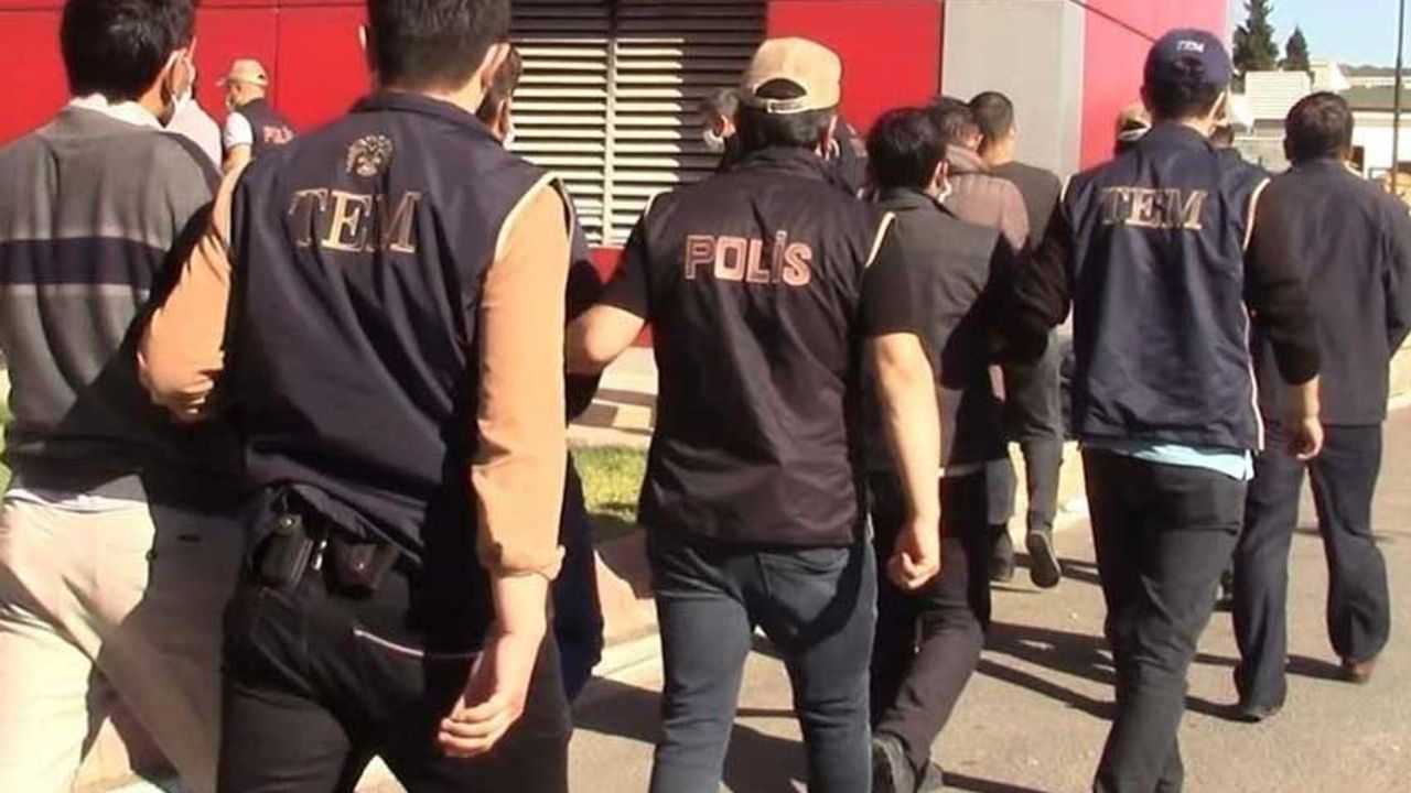 ByLock kullanan 5 FETÖ üyesinden 4’ü tutuklandı