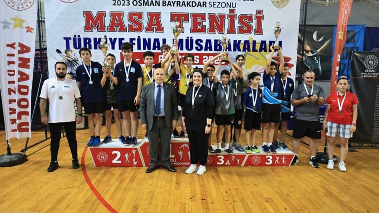 Denizli'de Yapılan Masa Tenisi Türkiye Şampiyonası Sona Erdi
