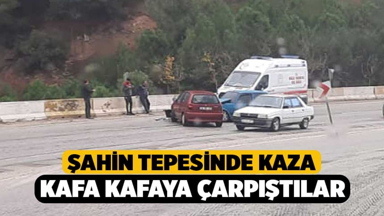 Şahin Tepesinde Kaza, 2 Araç Kafa Kafaya Çarpıştı