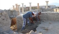 Laodikya'da 1800 Yıllık Traverten Bloklar Bulundu