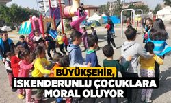 Deprem bölgesinde çocuklar da unutulmadı