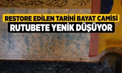 Restore edilen tarihi Bayat Camisi rutubete yenik düşüyor