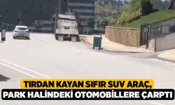 Tırdan kayan sıfır SUV araç, park halindeki otomobillere çarptı