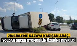 Zincirleme kazaya karışan araç, yoldan geçen otomobilin üzerine devrildi