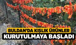 Buldan’da kışlık ürünler kurutulmaya başladı