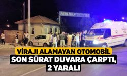 Virajı alamayan otomobil son sürat duvara çarptı: 2 yaralı