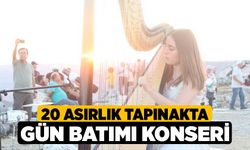 20 asırlık tapınakta gün batımı konseri