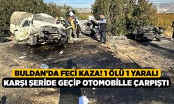 Kamyonet Karşı Şeride Geçti Otomobille Çarpıştı: 1 ölü 1 yaralı