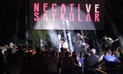 Kiraz Festivalinde Barış Manço’nun sevilen şarkıları seslendirildi