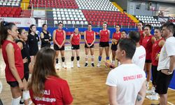 Denizli Büyükşehir, Sultanlar Ligi Yolunda İlerliyor
