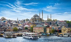 Altın Fiyatları Neden Türk Yatırımcı İçin Güvenli Liman Olmaya Devam Ediyor?