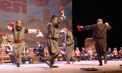 Denizli'de düzenlenen "Urfa Sıra Gecesi" ile kültürler buluştu