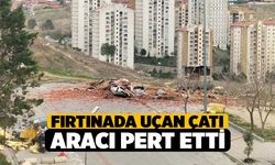 Denizli'de Çatı Arabanın Üstüne Uçtu, Araç Kullanılamaz Hale Geldi