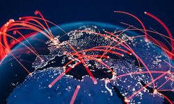 Yüksek Bant Genişlikli Starlink Bağlantılarının Gemilerde Mürettebat Refahı ve Morali Üzerindeki Etkileri