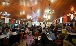 Pamukkale’de Müzik Molası Zamanı, İlk Gecede Coşku Dolu Başlangıç