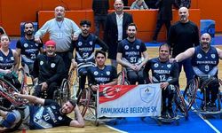 Pamukkale’nin ‘Engelsiz Yürekleri’ Zirveye Demir Attı