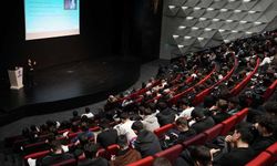 Denizli Bilim Merkezi’nde yapay zeka ve makine öğrenmesi anlatıldı