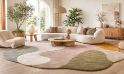 2026'nın Gözdesi: Asimetrik ve Amorf Halılarla Yaşam Alanlarınıza Sanatsal Dokunuş