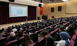 Denizli’de 890 öğrenci ve öğretmene siber güvenlik eğitimi verildi