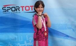 8 yaşındaki demir yumruk Nebahat Eda’dan gururlandıran başarı