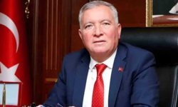 Başkan Kepenek: "Geleceğin mimarı çocuklarımızın bayramı kutlu olsun"