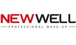 Hacimli Kirpiklerin Sırrı: Doğru Rimel Seçimi Neden Önemli?