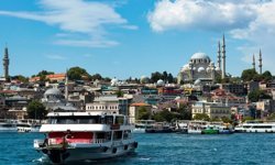 Boğaz Turlarında Öğle, Gün Batımı ve Akşam Deneyimi Arasındaki Farklar