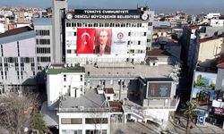Denizli Büyükşehir sınav yolculuğunda öğrencileri yalnız bırakmıyor
