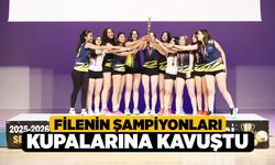 Filenin şampiyonları kupalarına kavuştu