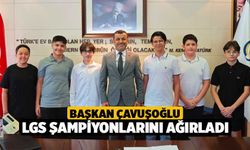 Başkan Çavuşoğlu LGS Şampiyonlarını Ağırladı