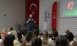 Denizli Büyükşehir personeline eğitim  Bağımlılık ve siber suçlarla mücadele ele alındı