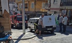Denizli'de Seyir Halindeki Otomobil Alev Aldı