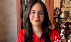 Denizlili Milli Satranç Sporcusu Gülin Dönmez Dartmouth College’a Kabul Edildi!