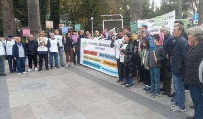 Denizli'de Emekliler Alanlara İndi