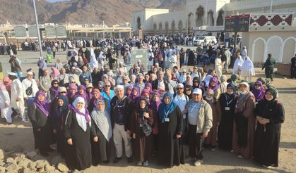 Denizli Umre Kafilesi Medine’de İslam Tarihinin İzlerini Sürdü: Duygu Dolu Anlar!