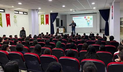 Denizli’de SİBERAY Farkındalık Programı ile 785 kişiye siber güvenlik eğitimi verildi