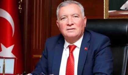 Başkan Kepenek: "Geleceğin mimarı çocuklarımızın bayramı kutlu olsun"