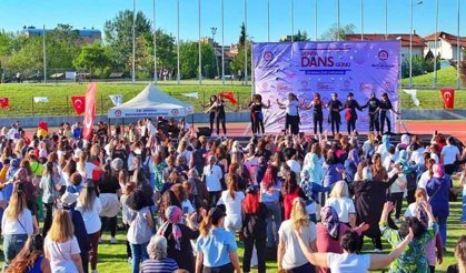 Denizli’de kadınların mutluluğu dansla taçlandı