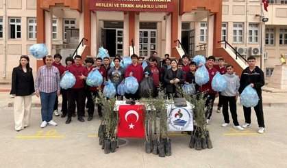 Pamukkale Belediyesi’nin Desteğiyle Atıklar Gençlerin Elinde Fidana Dönüştü!