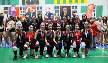 Voleybol Küçük Kızlar Gelişim Ligi sona erdi