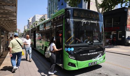 Büyükşehir’in Ulaşım Desteği Binlerce Gence Umut Oldu
