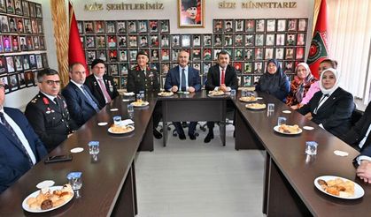 Vali Köşger’den Anlamlı Ziyaret, "Huzur ve Refahı Gazilerimize Borçluyuz"