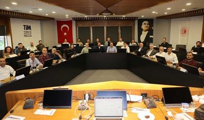 DENİB’de ‘İnsan ve Yapay Zeka İş Birliği’ eğitimi gerçekleştirildi